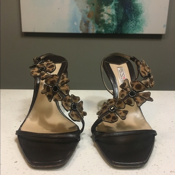 Beautiful Bruno Magli Strappy Heel Sandals - Picture 1 of 6
